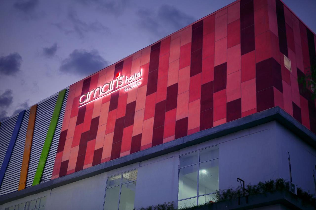 Amaris Hotel Ponorogo Eksteriør billede