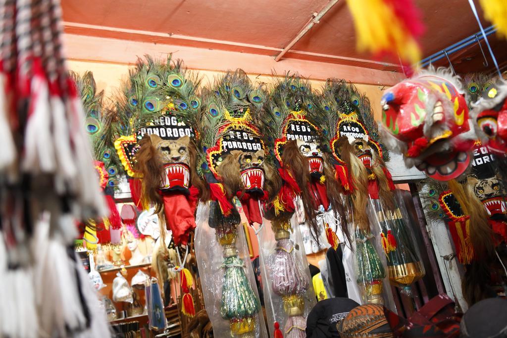Amaris Hotel Ponorogo Eksteriør billede